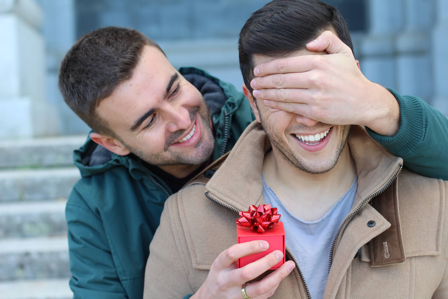 Top 5 Icebreakers for Successful Online Dating Conversations