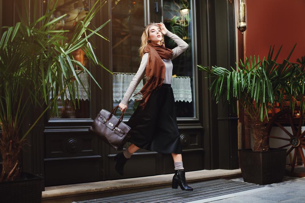 Ultimate Leather Handbag Buying Guide for Style and Durability