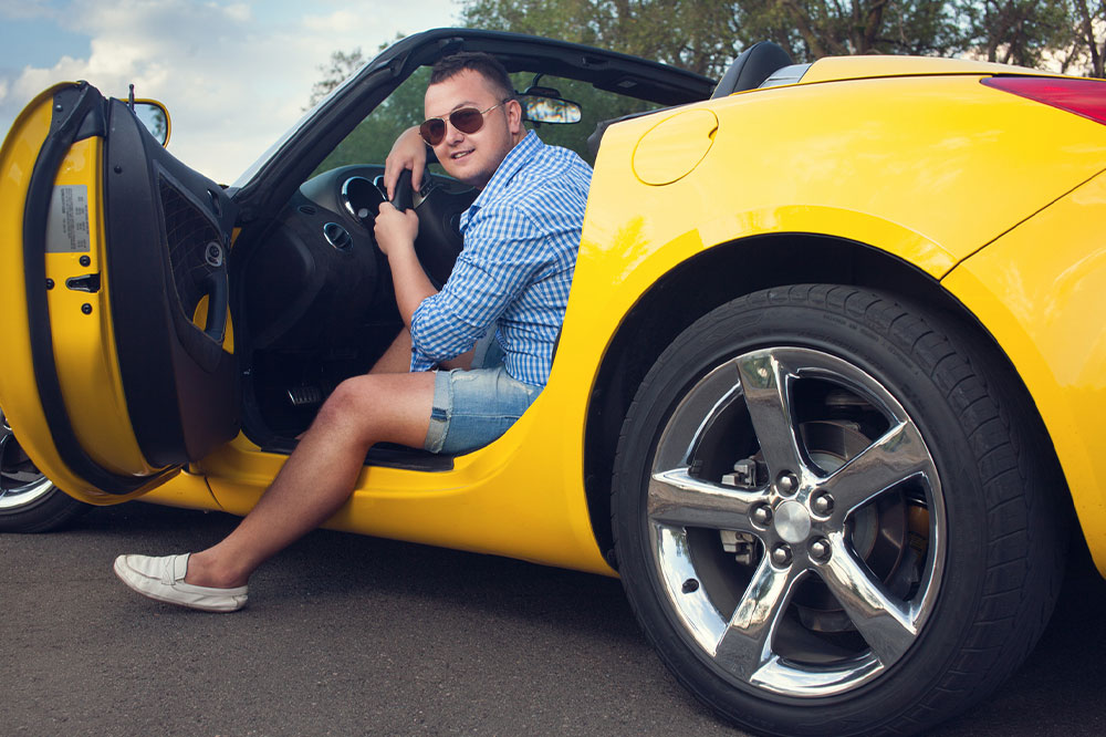 Discover the Pontiac Solstice: An Elegant and Functional Sports Car