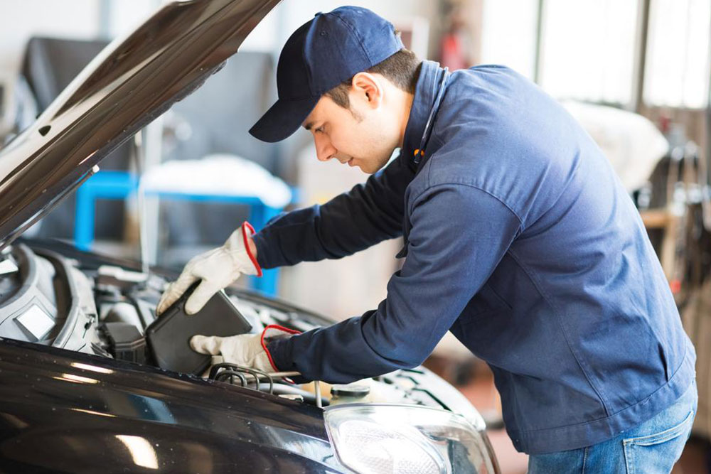 Essential Tips to Avoid Common Mistakes When Changing Engine Oil
