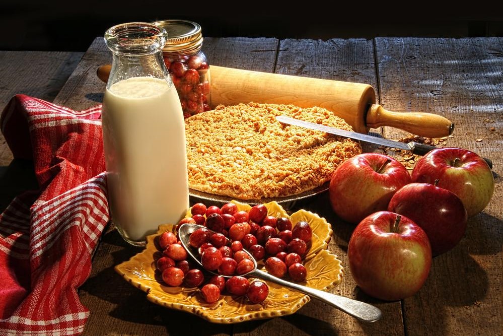 Comprehensive Guide to Essential Nutrients and Superfoods for Women's Health and Well-Being
