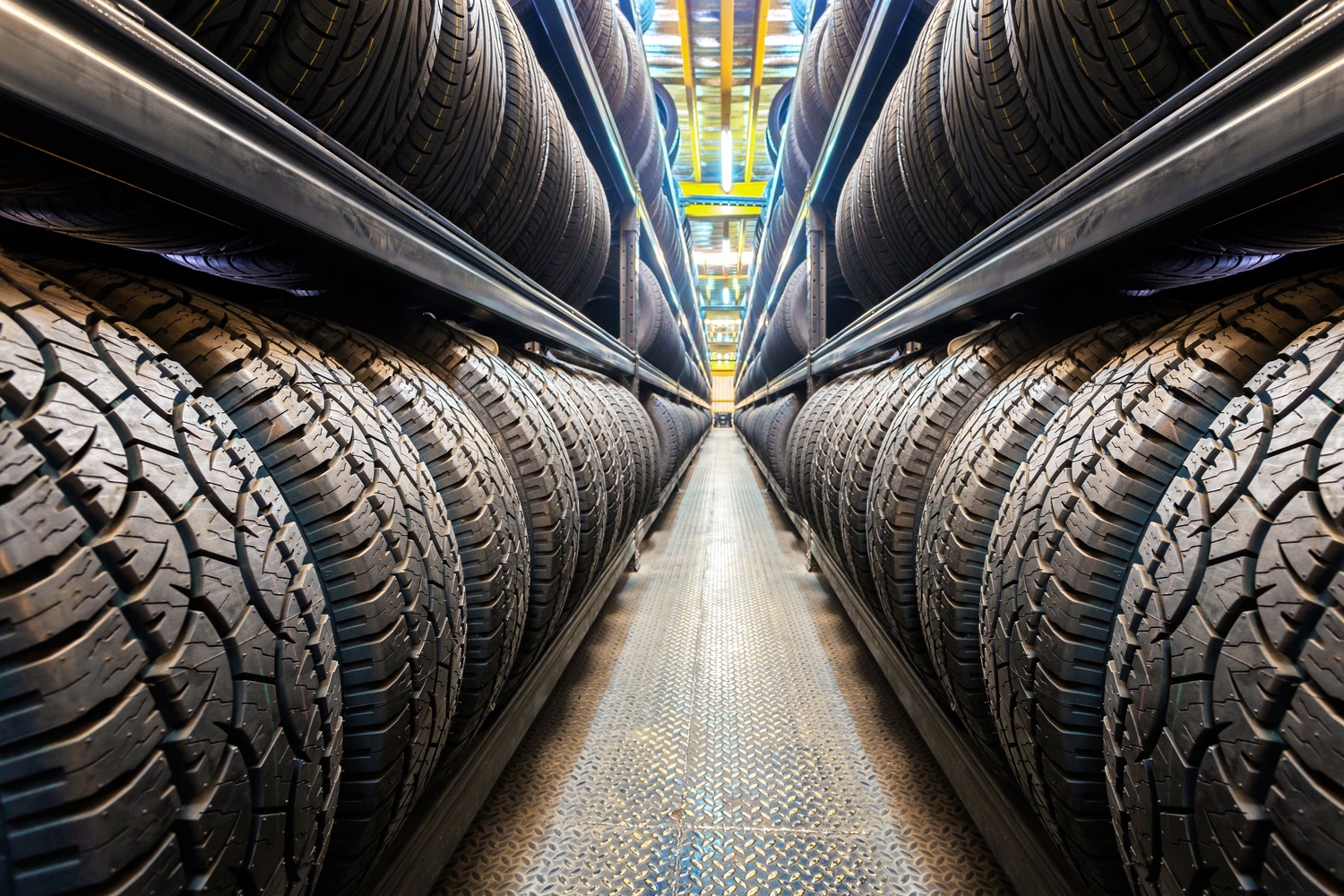 Top Black Friday 2024 Tire Deals: Maximize Savings on Quality Tires
