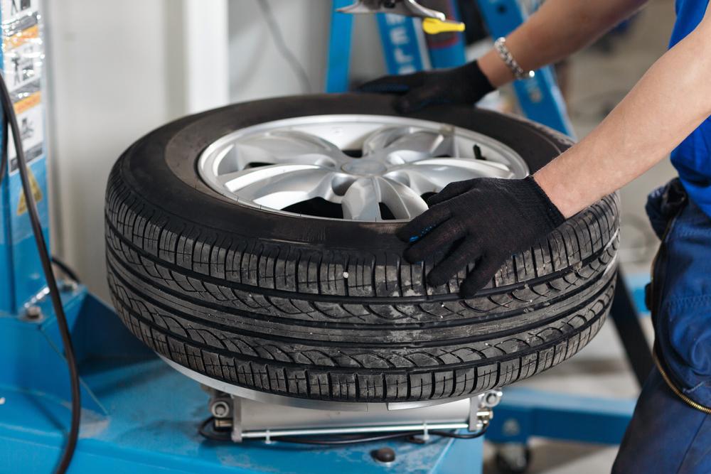 Essential Tips for Selecting the Right Vehicle Tires on Sale