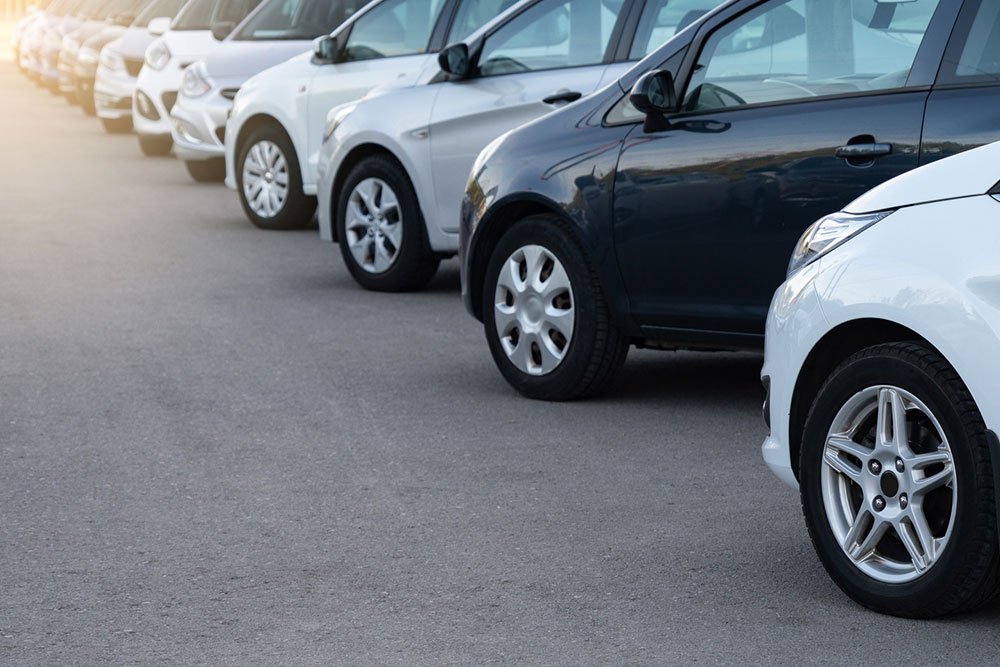 Guide to Purchasing Repossessed SUVs at Auction and Through Dealerships