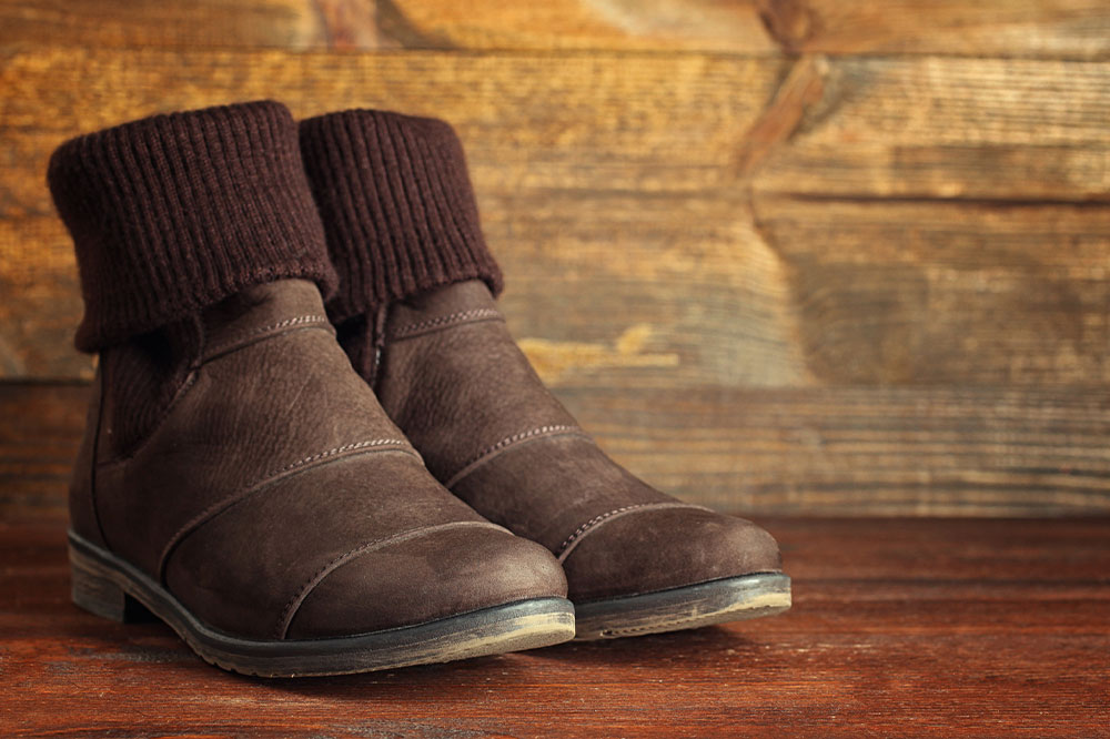 Top Retailers Offering Black Friday Discounts on UGG Footwear