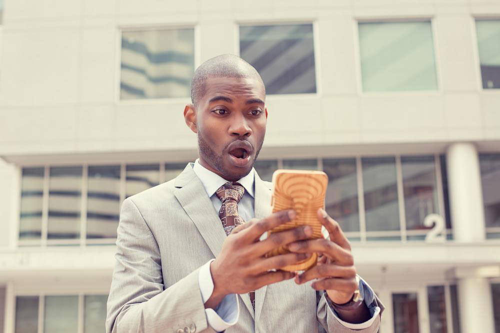 Advantages and Disadvantages of Mobile Phone Usage