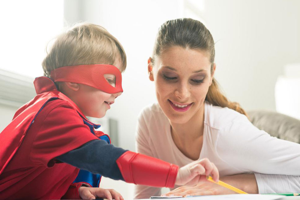 Advantages of Choosing Local Childcare Assistants