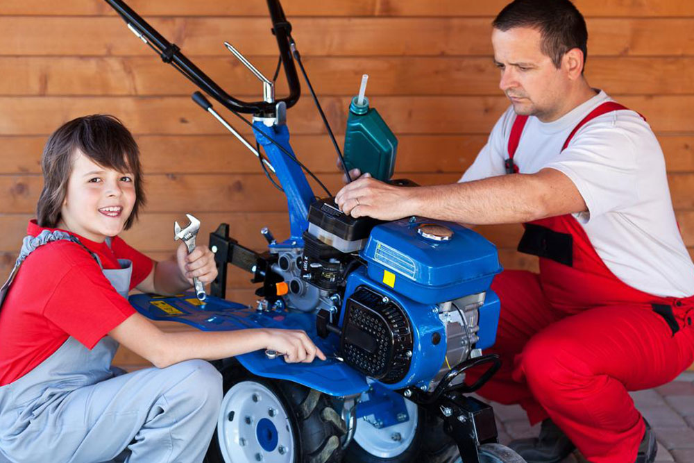 Beginner's Guide to Choosing Garden Tillers