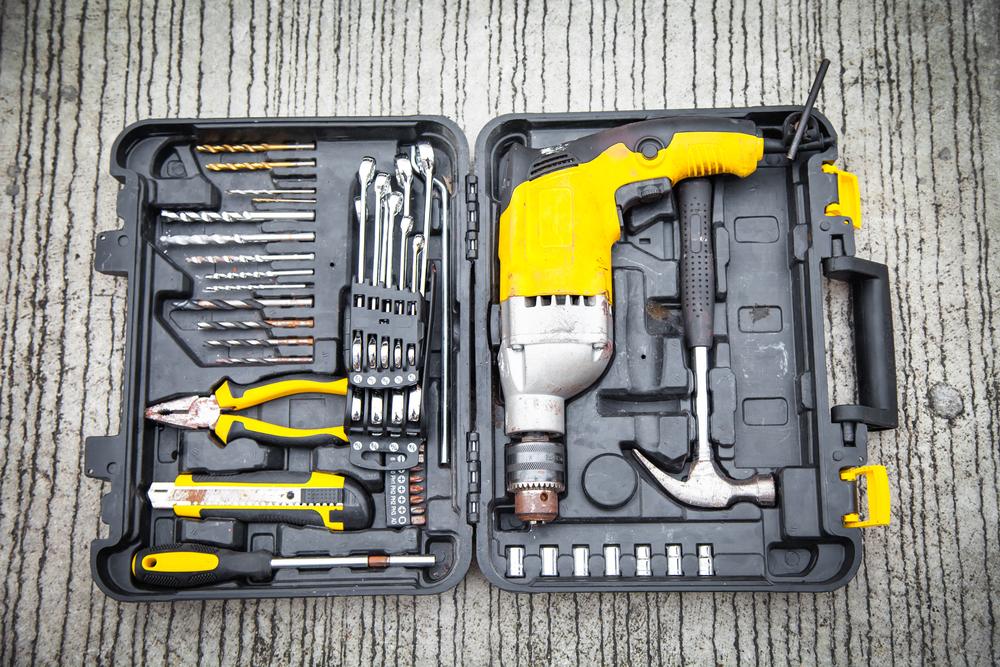 Top 10 Essential Power and Hand Tool Sets for DIY Projects