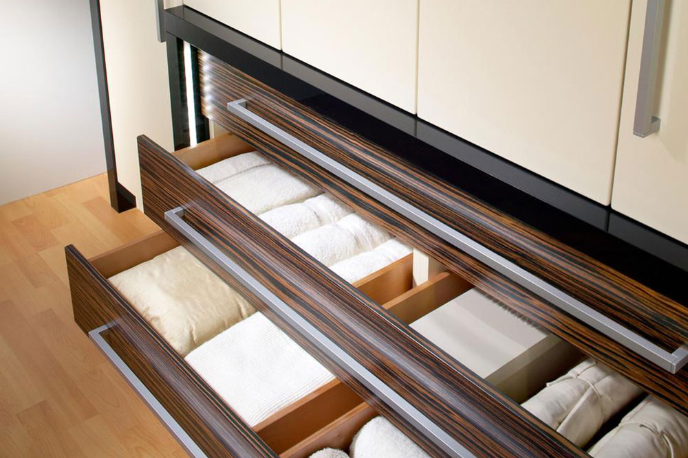 Creative Storage Solutions for a Tidy Bedroom