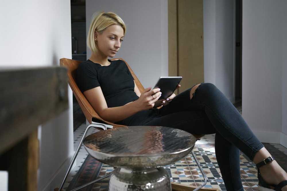 Apple iPad Air: Sleek Design and Budget-Friendly Performance