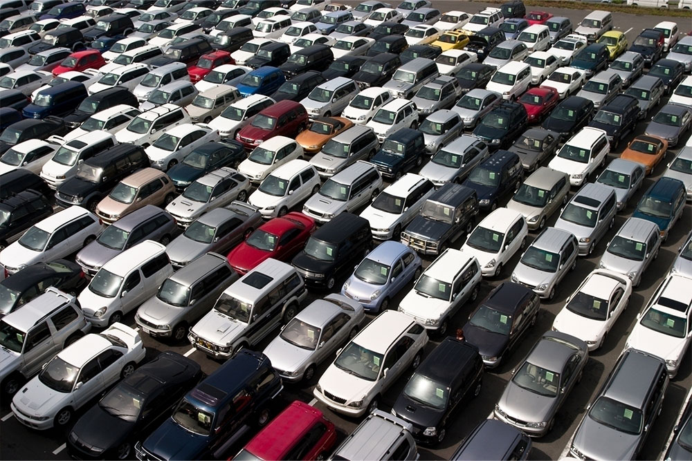 Essential Guide to Purchasing Repossessed Vehicles at Auctions