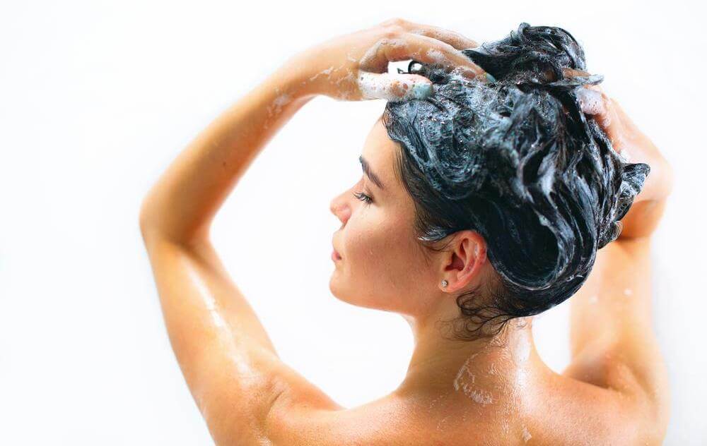 Ultimate Guide to Top Hair Loss Shampoos: How They Support Hair Regrowth and Thickness