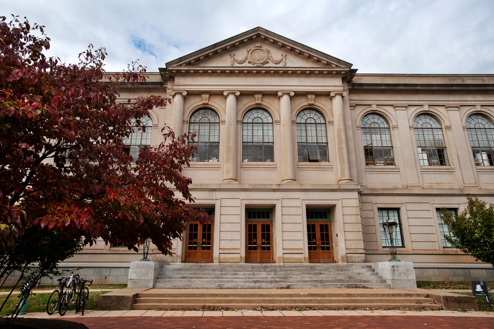 Arkansas's Top Banking Institution: A Closer Look