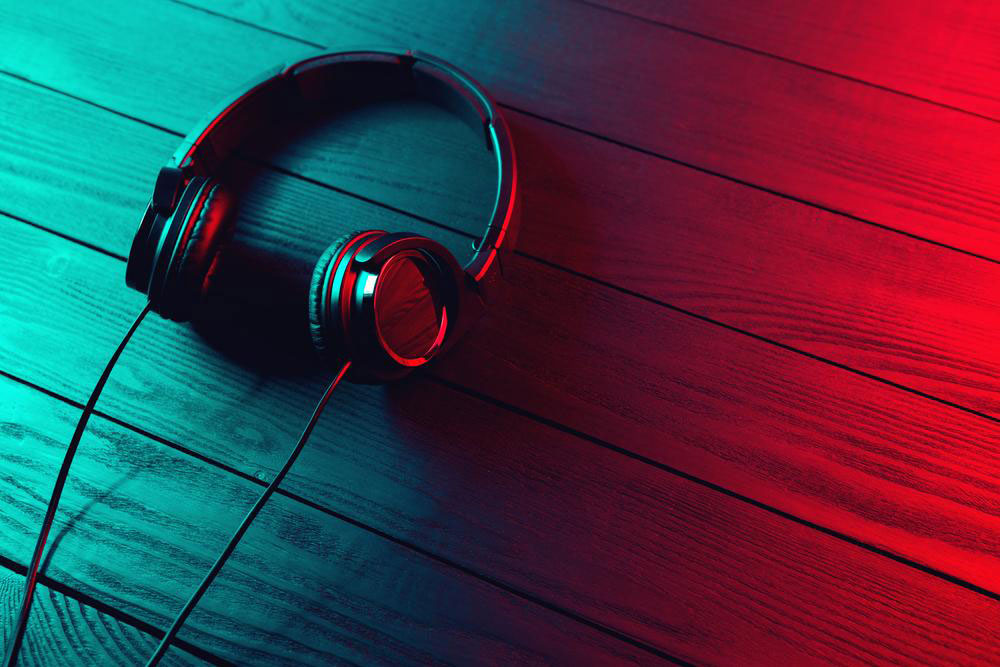 Top Noise-Canceling Headphones for Travel Enjoyment