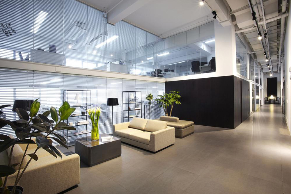 Revamp Your Office Lobby with Stylish Modern Patio Furniture