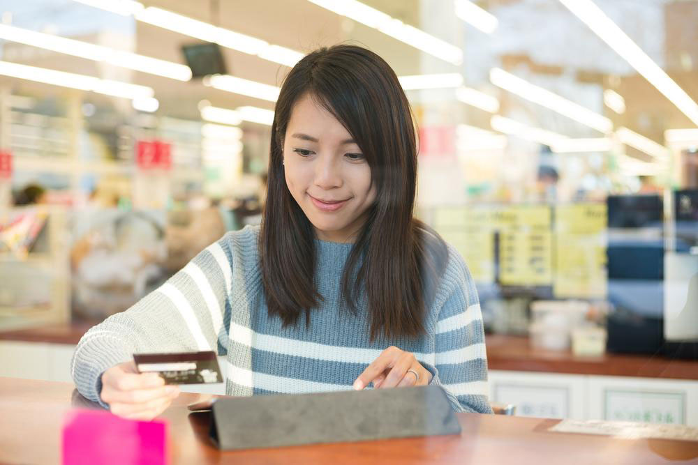 Advantages of Zero-Annual-Fee Rewards Credit Cards