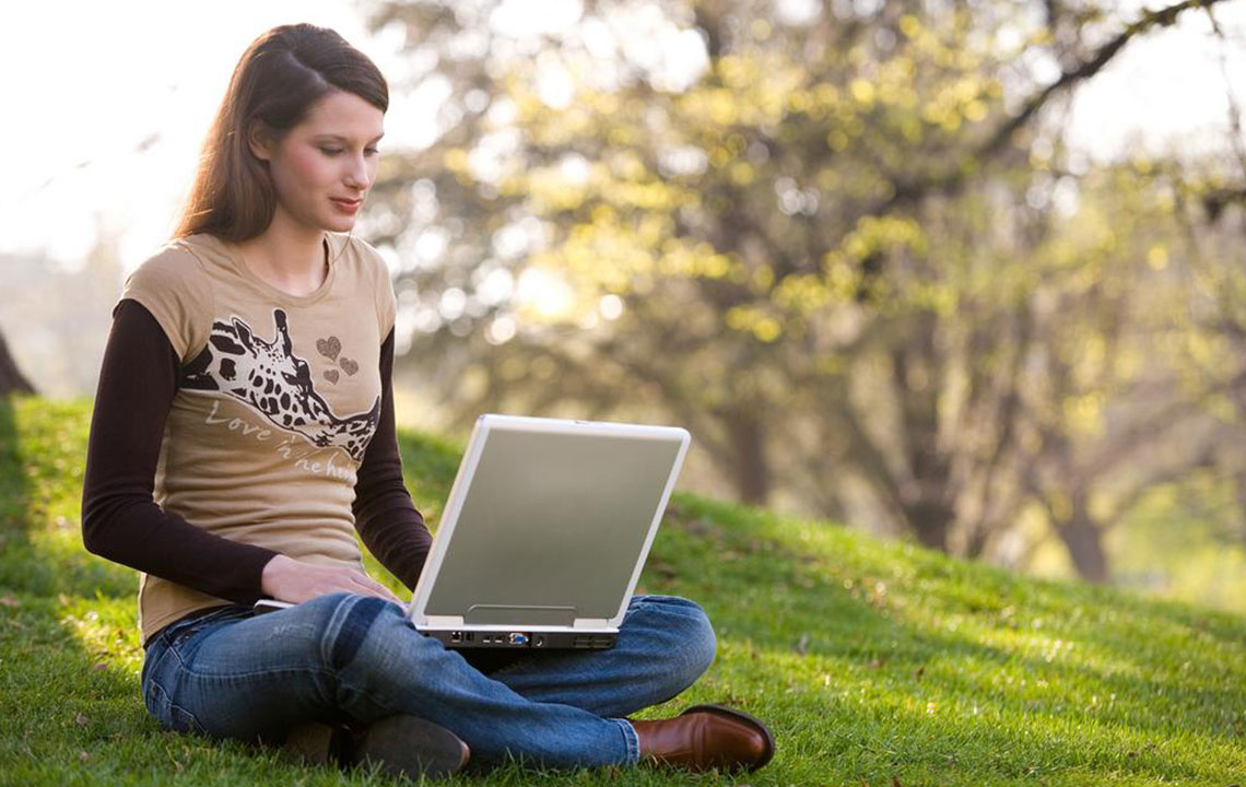 Online vs. Traditional Marketing Degrees: Which Path Fits Your Career Goals?