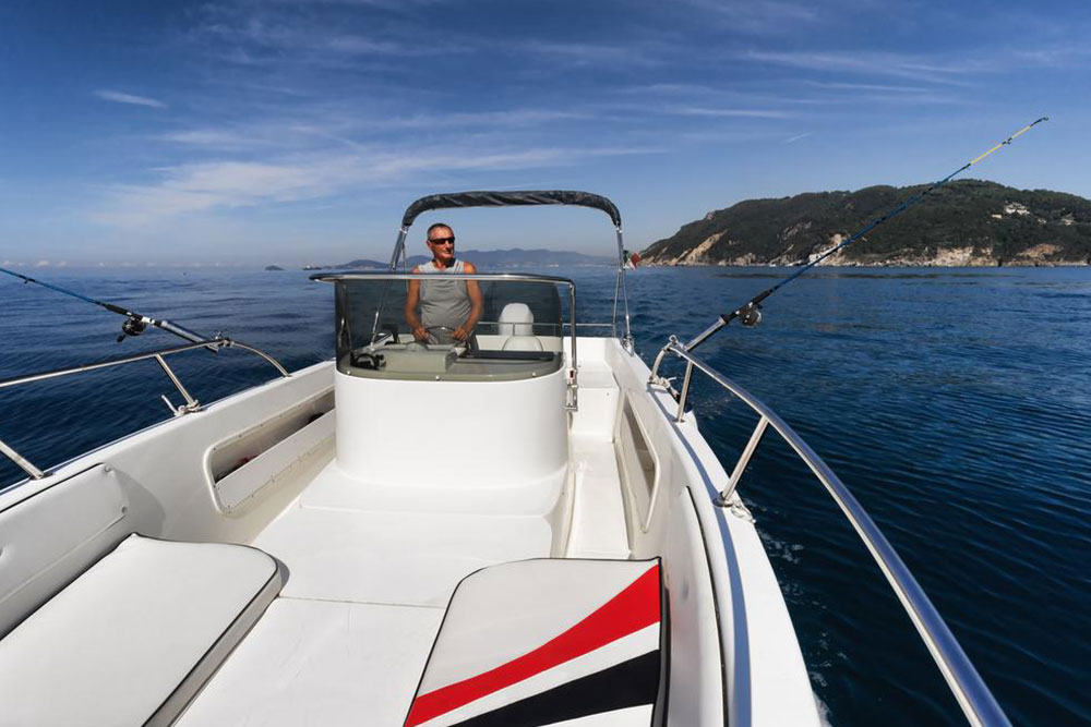 Guide to Smart Boat Insurance: Protecting Your Marine Investment
