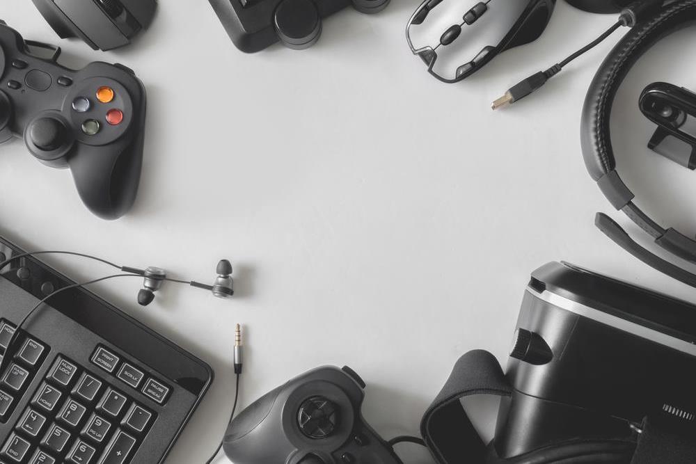 Essential Gaming Gear: Top 5 Must-Have Accessories for Gamers