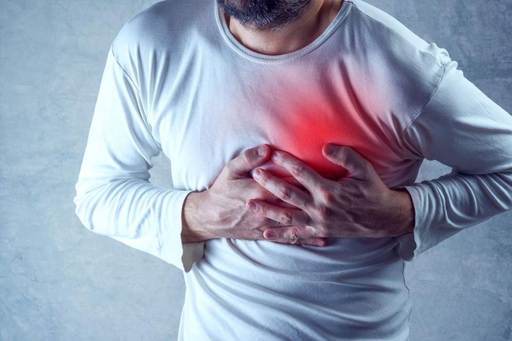Recognizing Symptoms and Risk Factors of Male Breast Cancer