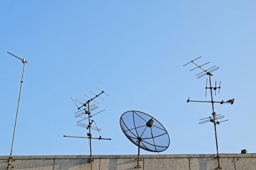 Effective Strategies for Choosing the Best Satellite TV Offers