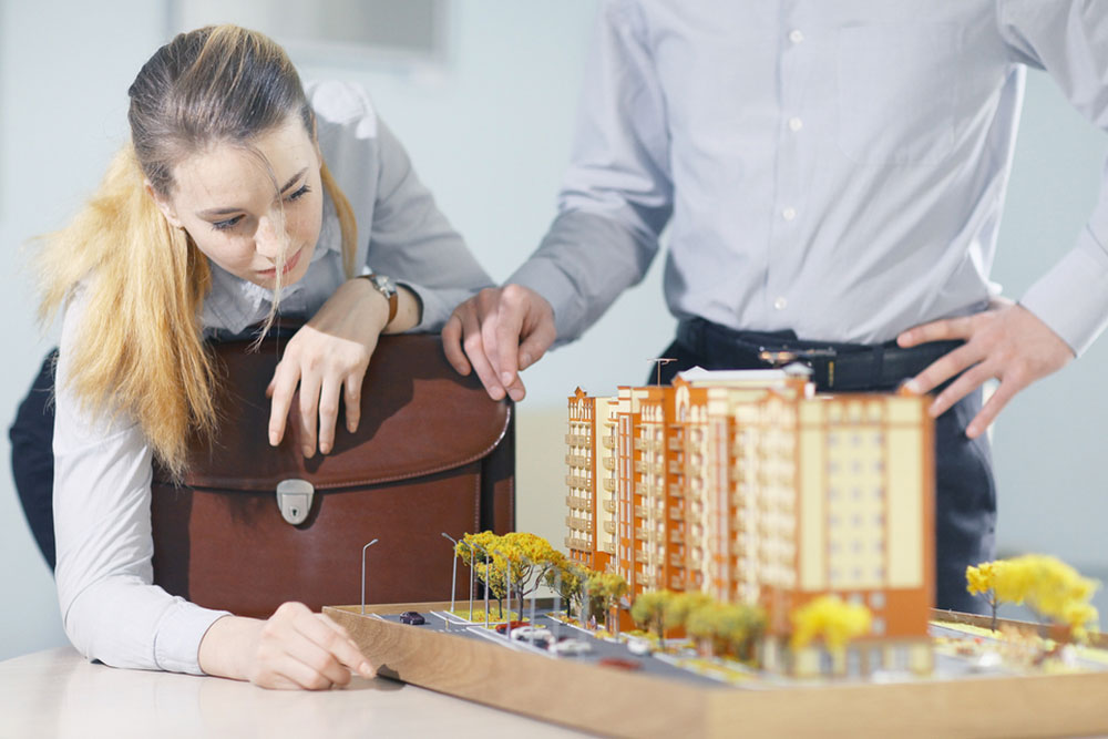 Benefits and Drawbacks of Refinancing Your Mortgage