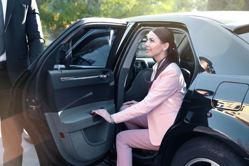 The Ultimate Guide to the Top Luxury Vehicles of 2018: Features, Performance, and Value