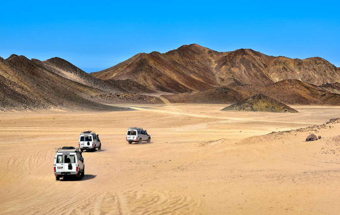 Choosing the Ford Explorer: The Ultimate All-Terrain SUV for Every Journey