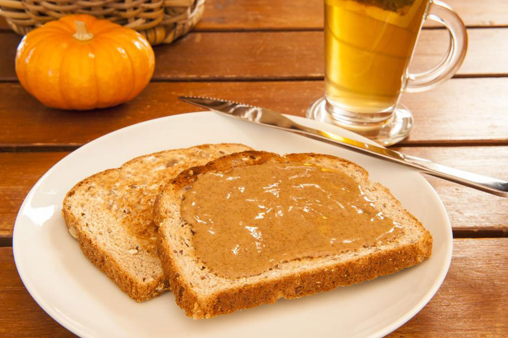 Top 5 Nutrient-Rich Foods to Support Lung Health and Combat Cancer