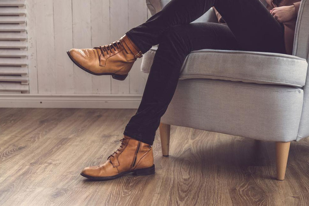 Essential Guide to Choosing and Caring for Men's Footwear