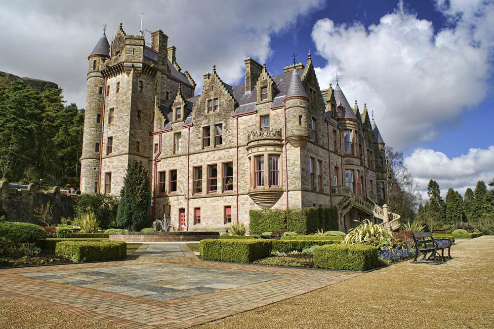 The Ultimate Guide to Romantic Honeymoon Destinations in Ireland