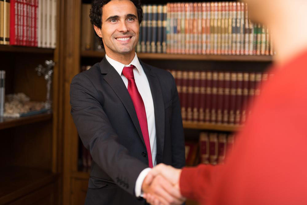 Essential Tips for Choosing a Bankruptcy Attorney