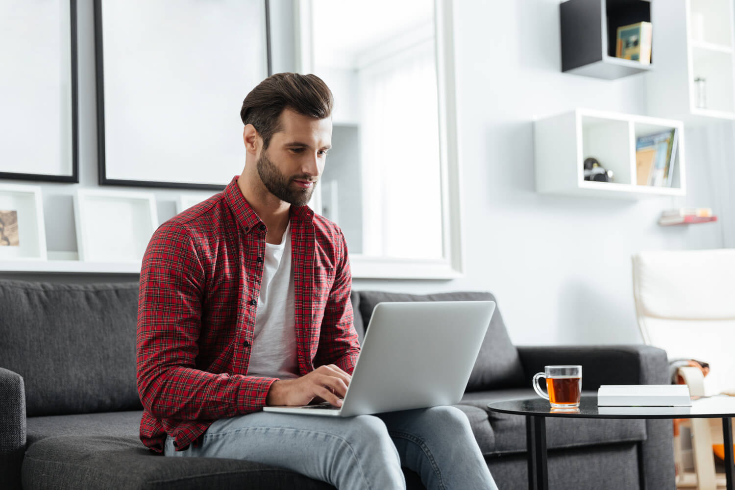 Essential Guide to Choosing the Perfect Laptop