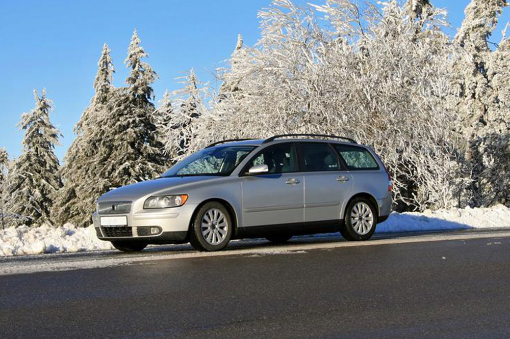 Overview of the New Kia Sedona Minivan