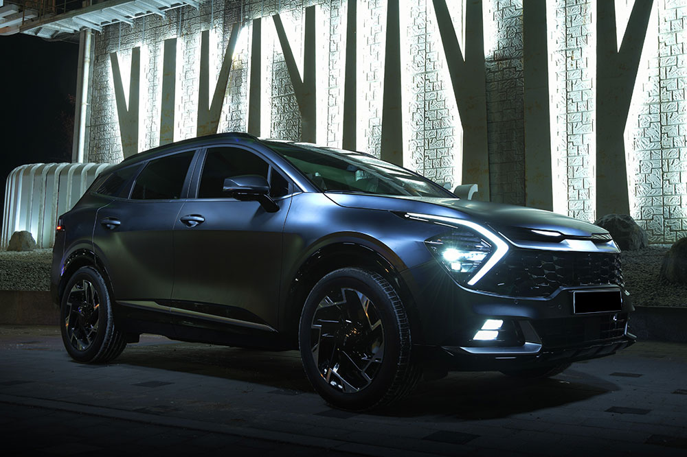 Distinctive Features of the Kia Sportage Hybrid SUV