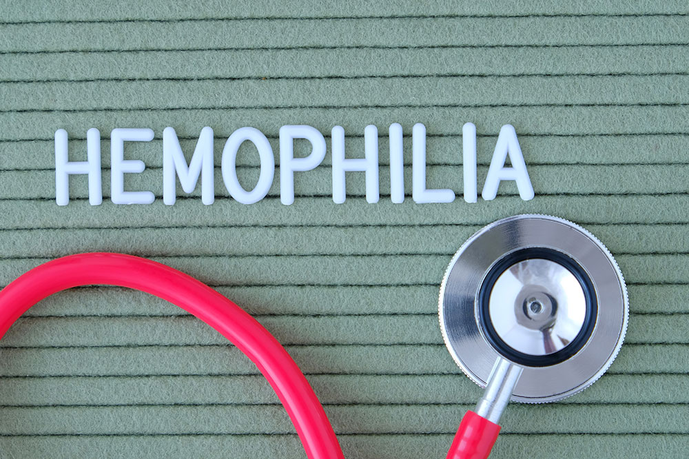 A Comprehensive Guide to Hemophilia: Recognizing Symptoms and Exploring Treatment Options