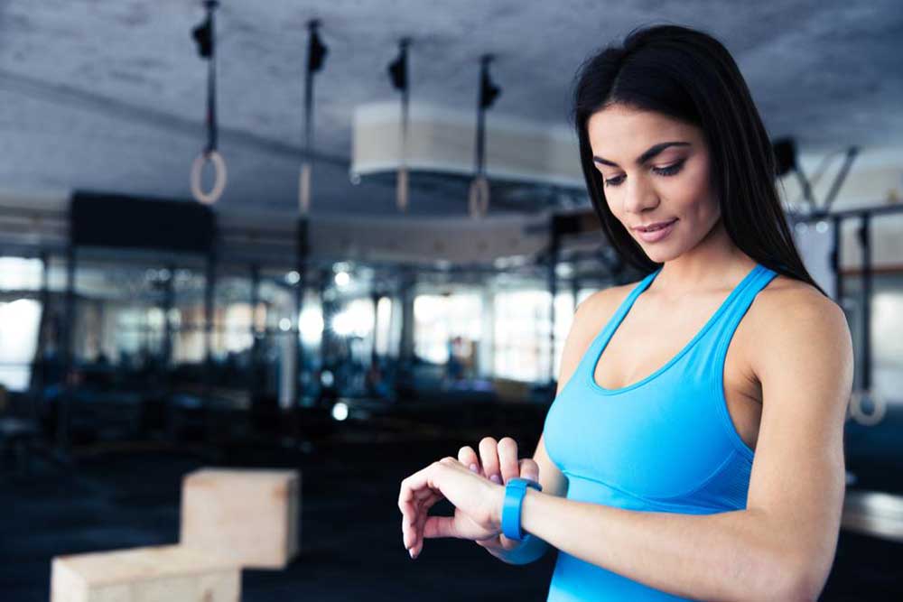 Best 4 Fitbit Wearables to Achieve Your Fitness Targets