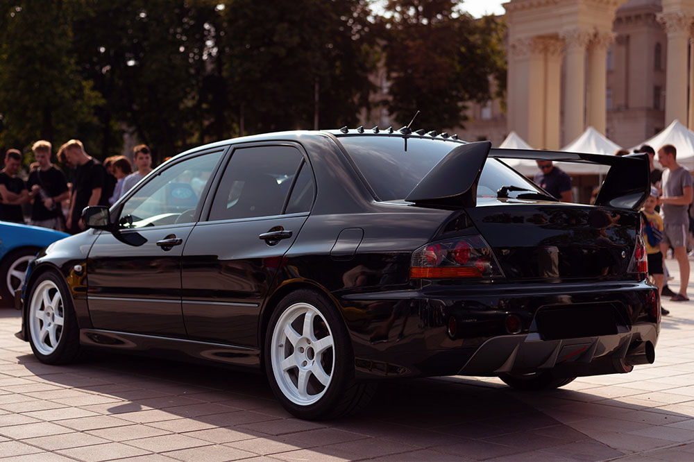 Discover the Features and Specs of the Mitsubishi 3000GT