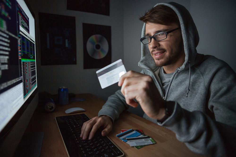 Essential Steps to Protect Yourself After Credit Card Theft