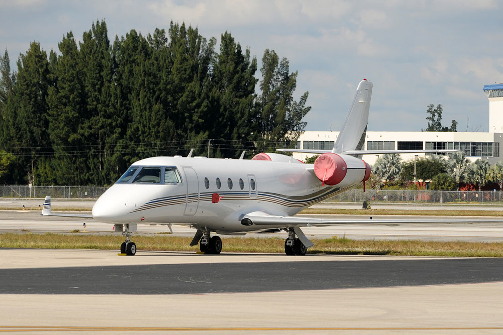 The Advantages of Choosing Private Jet Charter Services for Your Travel Needs