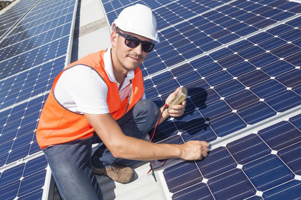 Understanding Solar Panels: Benefits and How to Choose the Right Type