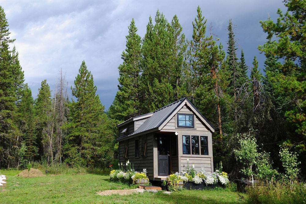Exploring the Rise of Small and Tiny Homes in Modern Living