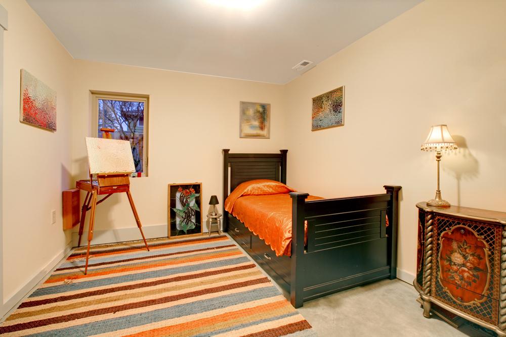 Smart Interior Design Strategies for Compact Bedrooms