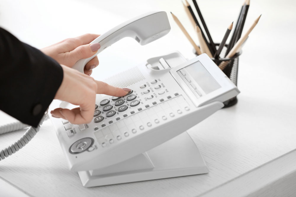 Reasons to Keep a Home Landline Phone for Reliable Communication