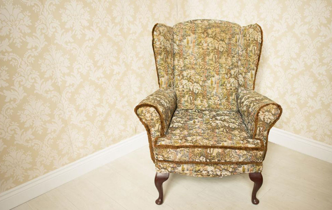 Essential Guide to Restoring and Maintaining Vintage Furniture