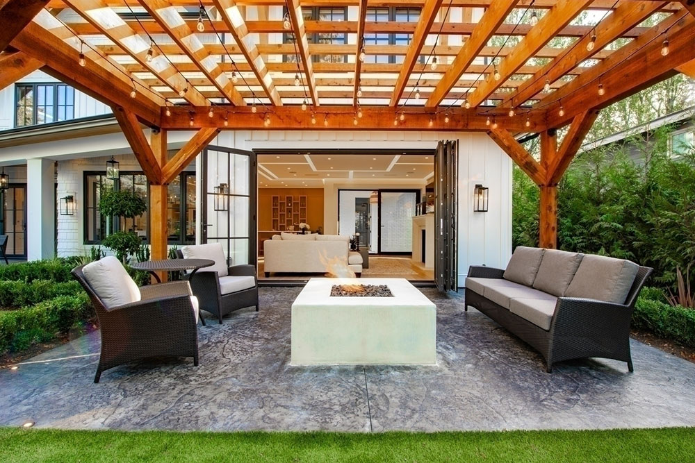 Exploring 9 Varieties of Pergolas and Their Advantages