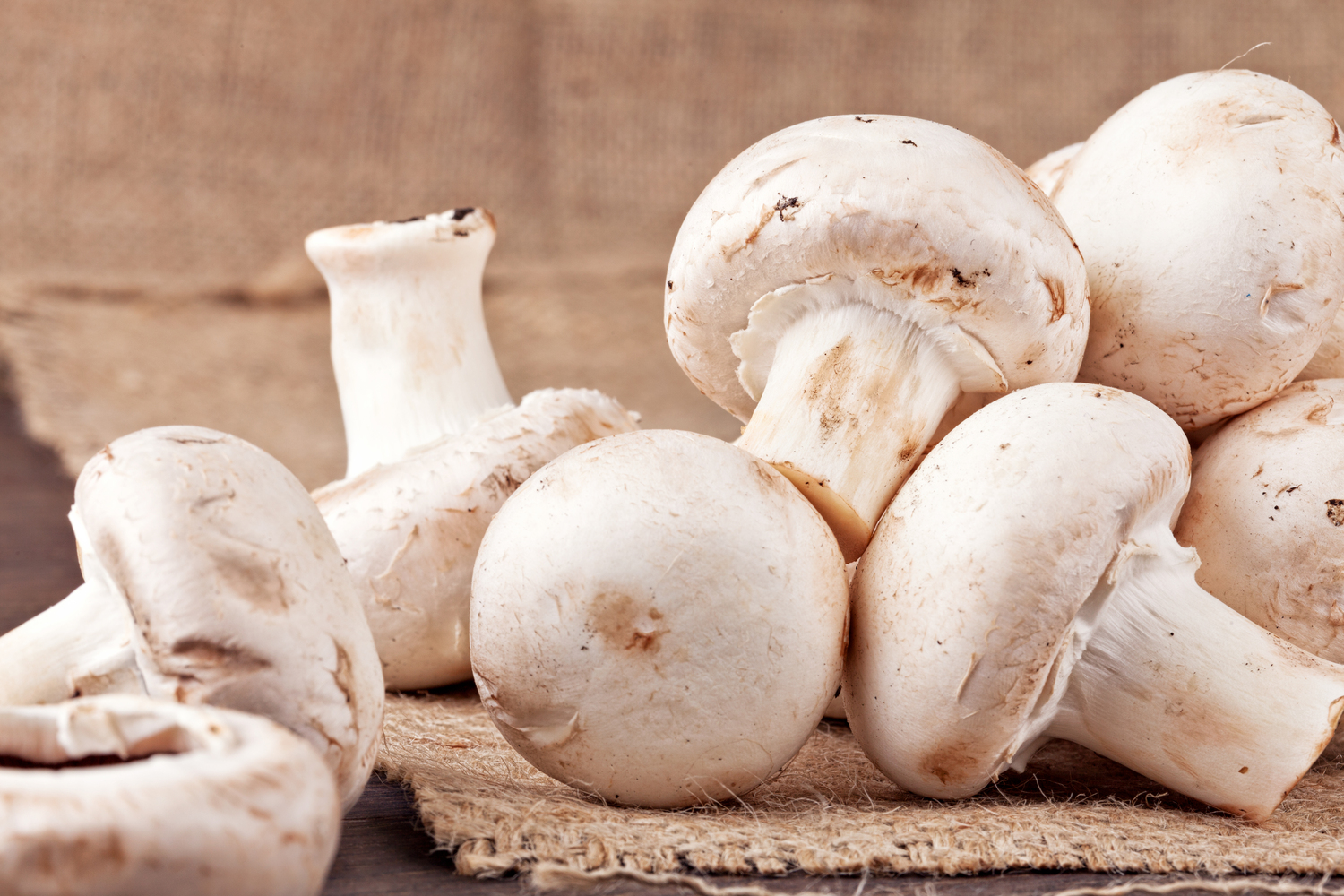 Effective Natural Snacks to Boost Mood and Combat Depression