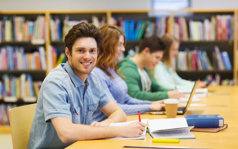 Advantages of Earning an Online Information Technology Degree