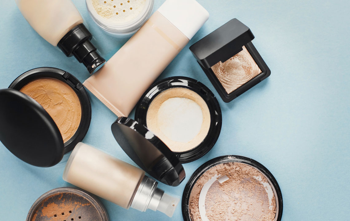 Top 5 Luxury Cosmetic Brands Admired by Women Worldwide